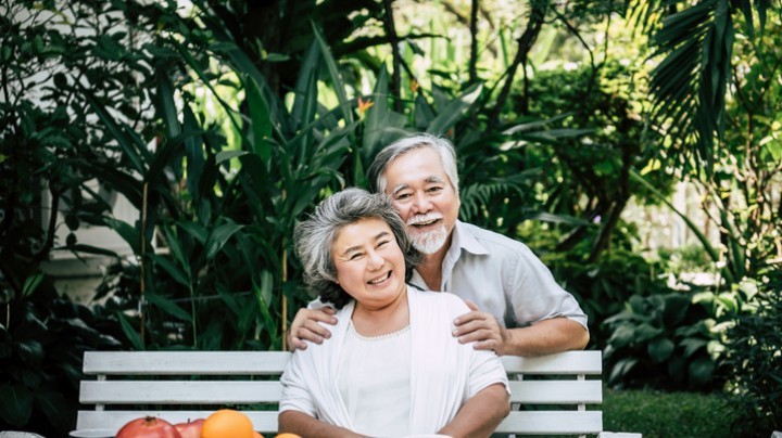 愛情分享 - 香港婚活評價 黃昏戀的十字路口:相愛一年半,她想結婚,他卻不肯?「再婚」背後的深層考量 - HK Romance Dating | Speed Dating Hong Kong - matching 、配對 、約會 、 交友、結識異性專家