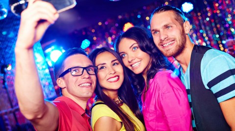愛情分享 - 參加大型 Party (下) 突圍而出的衣著技巧 - HK Romance Dating | Speed Dating Hong Kong - matching 、配對 、約會 、 交友、結識異性專家